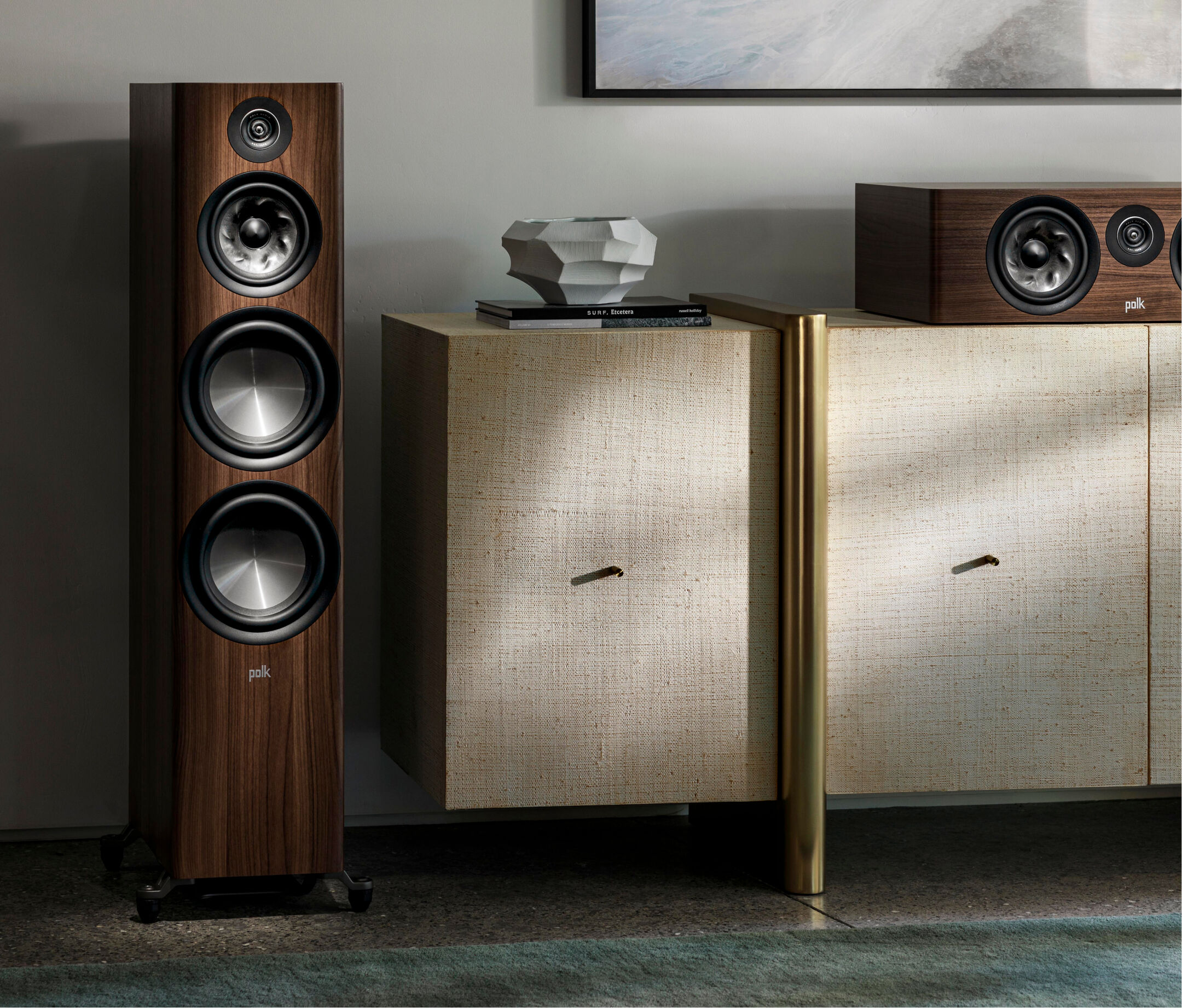 Reserve-R700-Brown_Image_in-situ